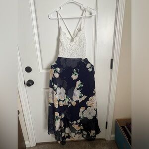 Blooming Jelly, crocheted top with crisscross back- floral dress